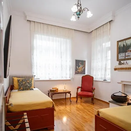 شقة The Rock A 1923 Stone Heritage In Meteora كالامباكا