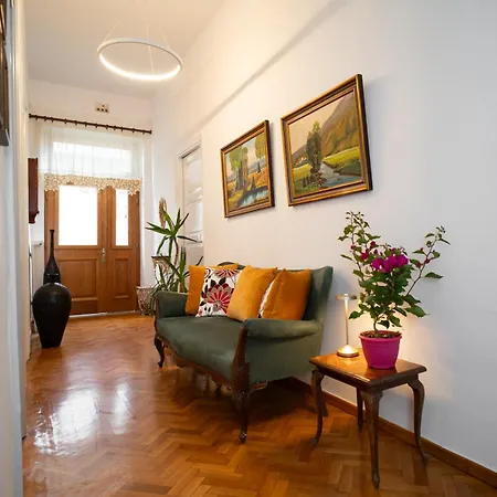 The Rock 公寓 卡兰巴卡